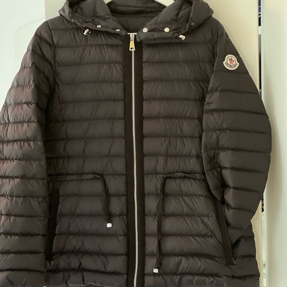 Moncler Raie short down jacket. - Picture 3 of 15